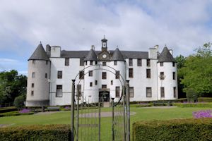 Dudhope Castle