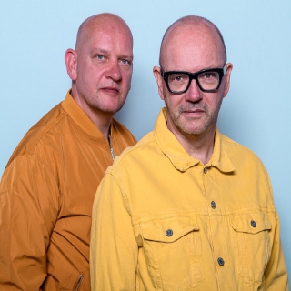 Hue and Cry - Electro Acoustic Image