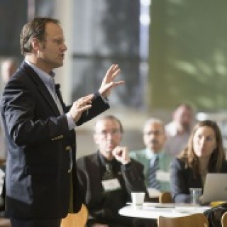 Speaking With Confidence: A Practical Intensive Programme image