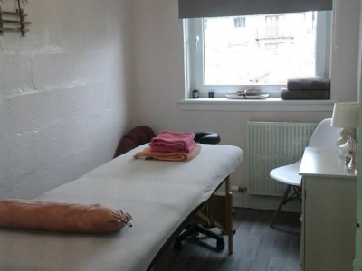 Hairdressing Salon + Treatment Rooms<br/>12 Lawrence Sreet<br/>Broughty Ferry<br/>Dundee<br/>DD5 1ET<br/>Broughty Ferry<br/> Image