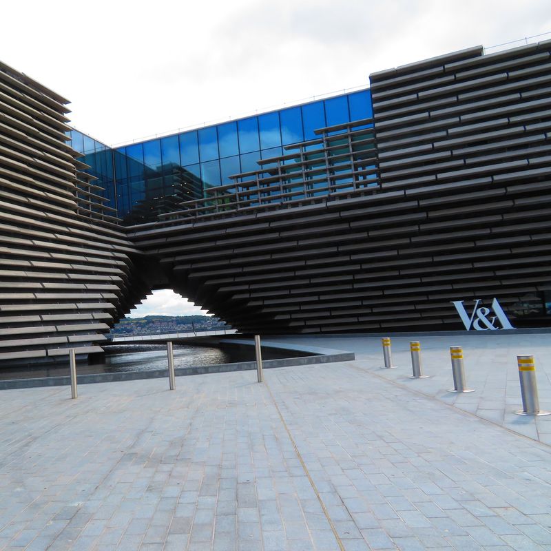 Redefining Dundee Redefining Dundee
